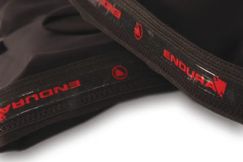 Endura Thermolite Leg Warmer Black-2