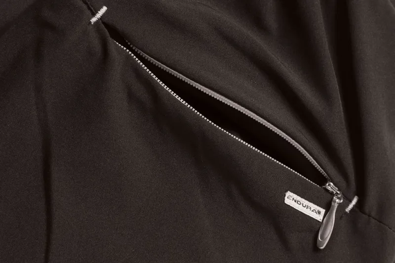 Endura Trekkit 3/4 Length Womens Shorts Black-4