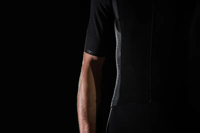 Endura D2Z Road Suit Black-6