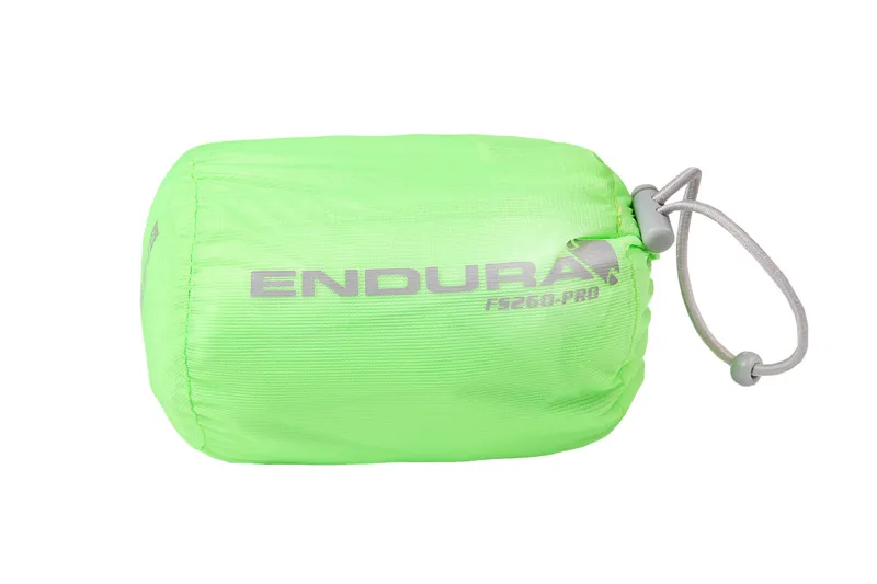 Endura FS260-Pro Adrenaline Race Cape Black-7