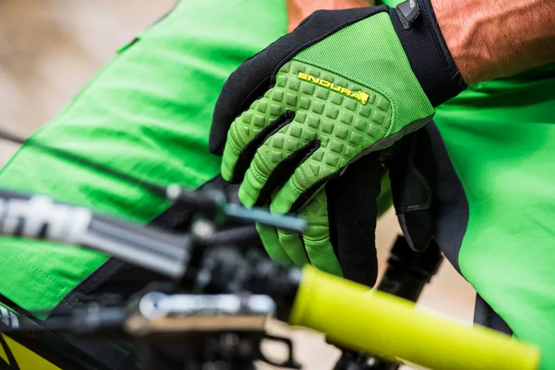 endura humvee gloves