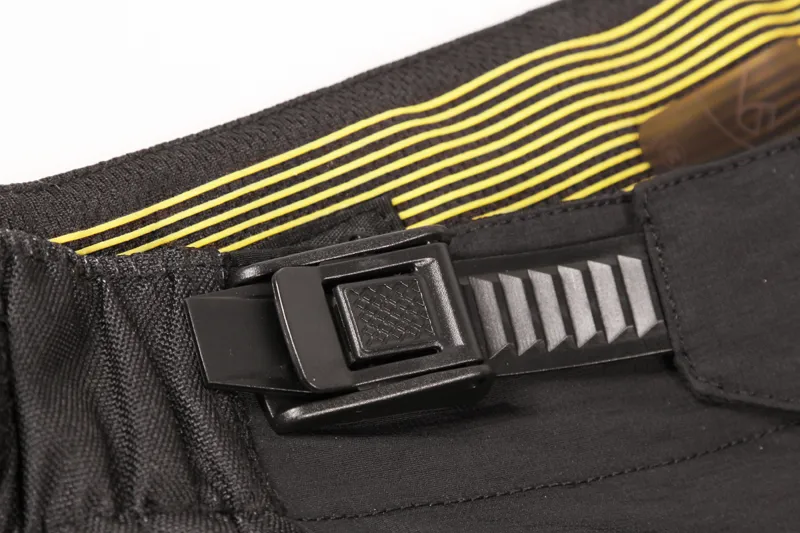 Endura MT500 Burner Ratchet Shorts Mango-3