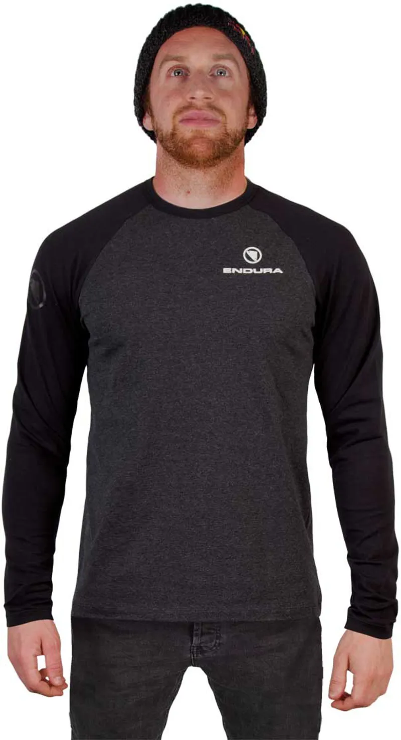 Endura One Clan Raglan LS Jersey Navy-2