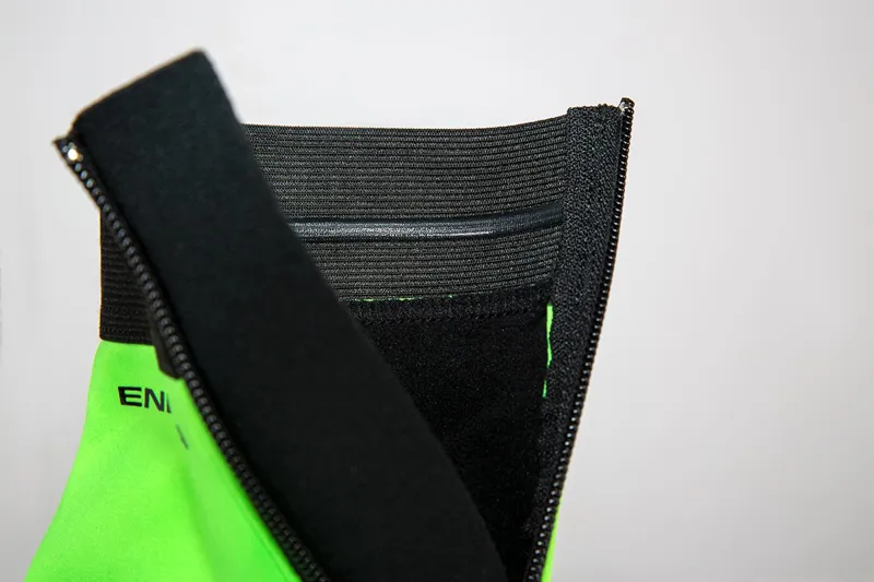 Endura Windchill Road Overshoes Black-2