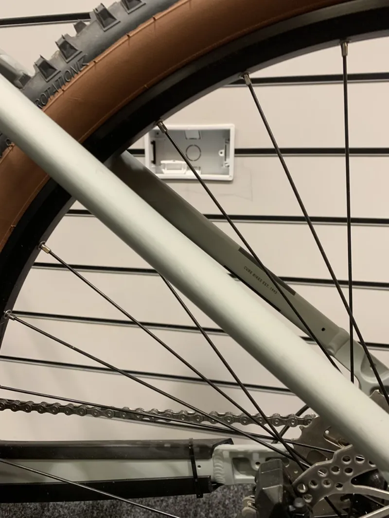 Ex Display Cube Reaction Hybrid Performance 625 XXL Electric Bike 2022 Lunar/Grey-5