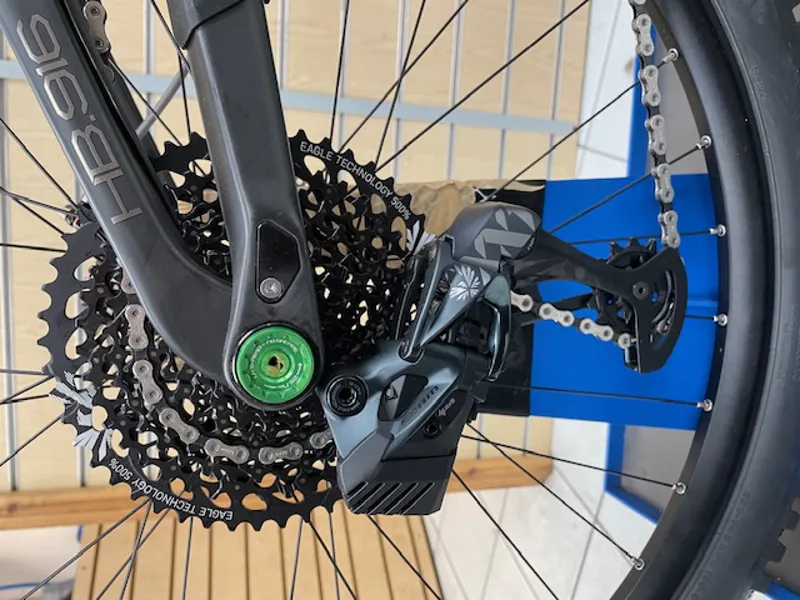 Hope HB 916 XX1 AXS H2 Mountain Bike 2023 Carbon/Green-5