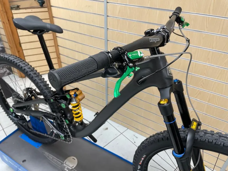 Hope HB 916 XX1 AXS H2 Mountain Bike 2023 Carbon/Green-1