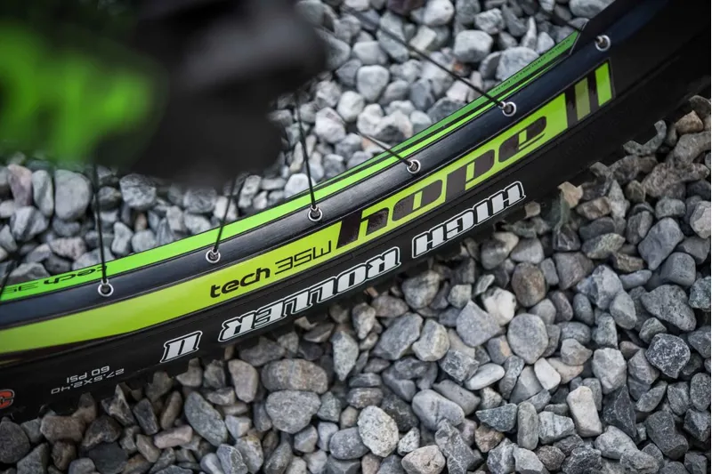 Hope HB160 27.5 Mountain Bike Green-11