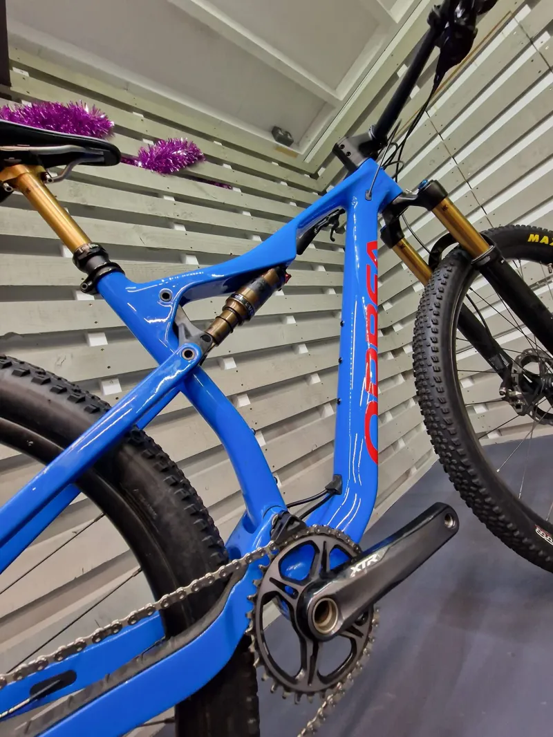 Ex Demo Orbea Oiz M-Team TR Medium Mountain Bike 2022 Custom Blue-11