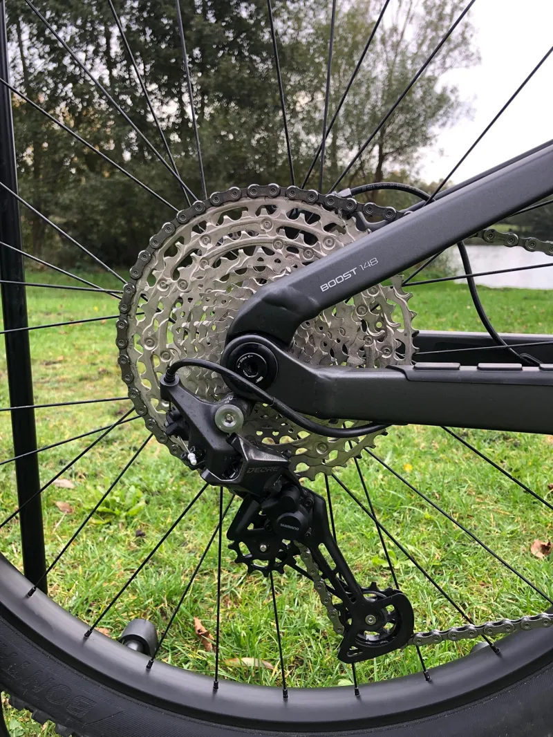 2nd Hand Trek Fuel EX 5 Deore Large Mountain Bike 2022 Matt Black-1