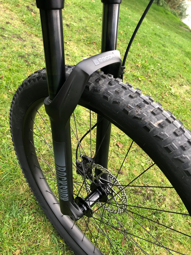 2nd Hand Trek Fuel EX 5 Deore Large Mountain Bike 2022 Matt Black-3