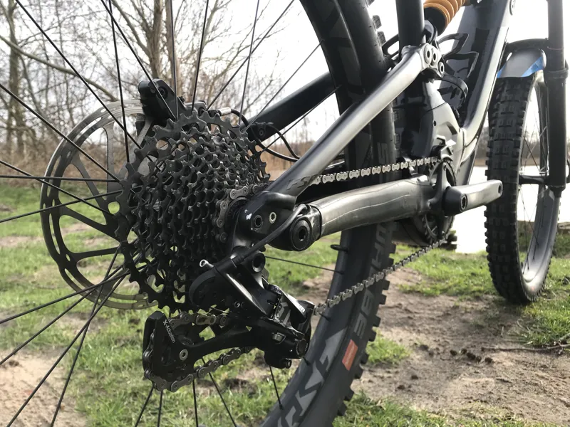 Second Hand Specialized Kenevo FSR Expert XLarge 2019 Black-1