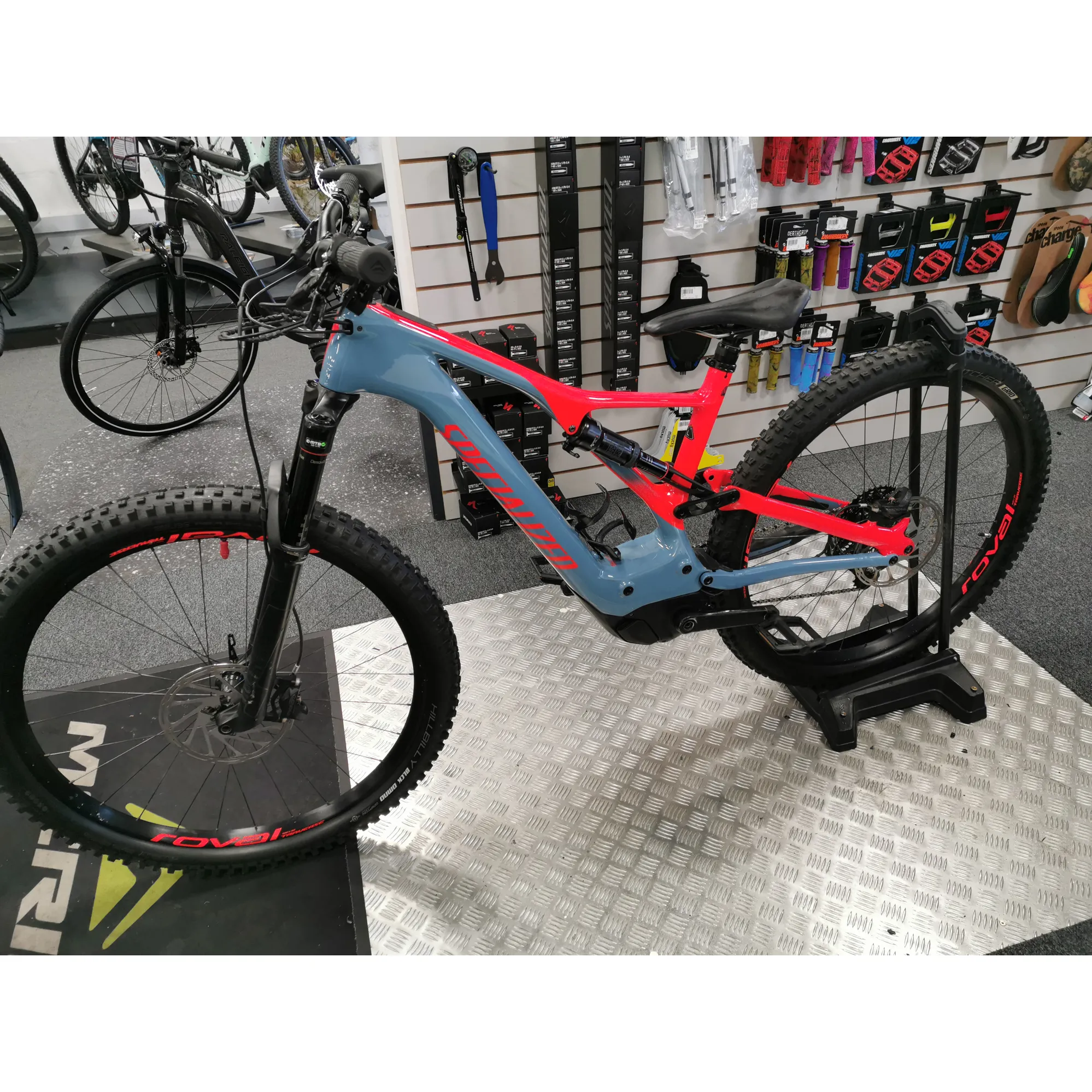 E Bike Levo Comp Carbon Specialized Turbo Levo 2019 Specs