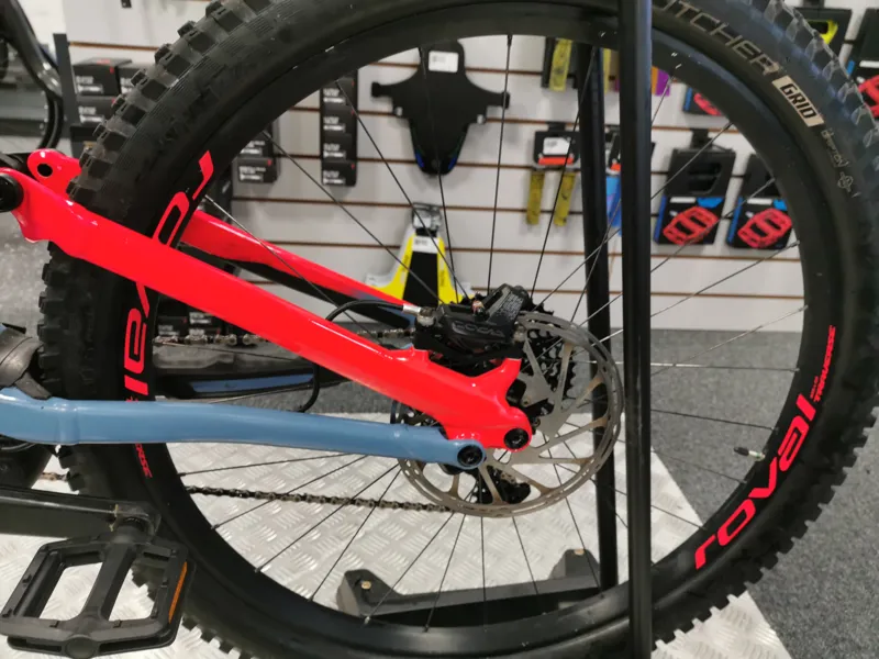 Second Hand Specialzied Levo Expert Large 2019 Blue/Red-2