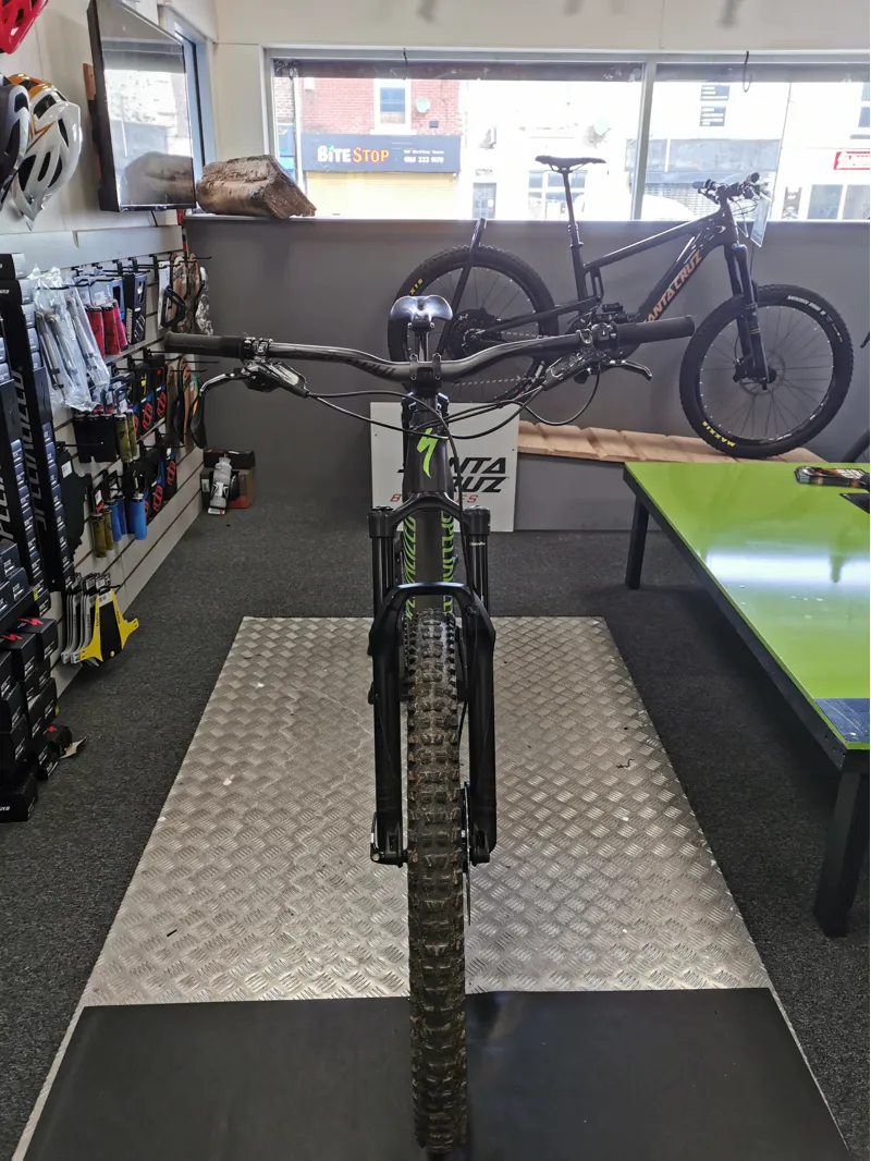 EX DEMO Specialized Levo FSR Expert Carbon 29 Large 2019 Carbon/Green-6