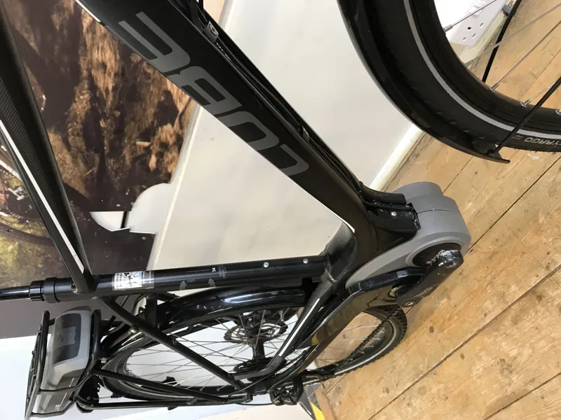 Second Hand Cube Town Hybrid 2015 54cm Black-2