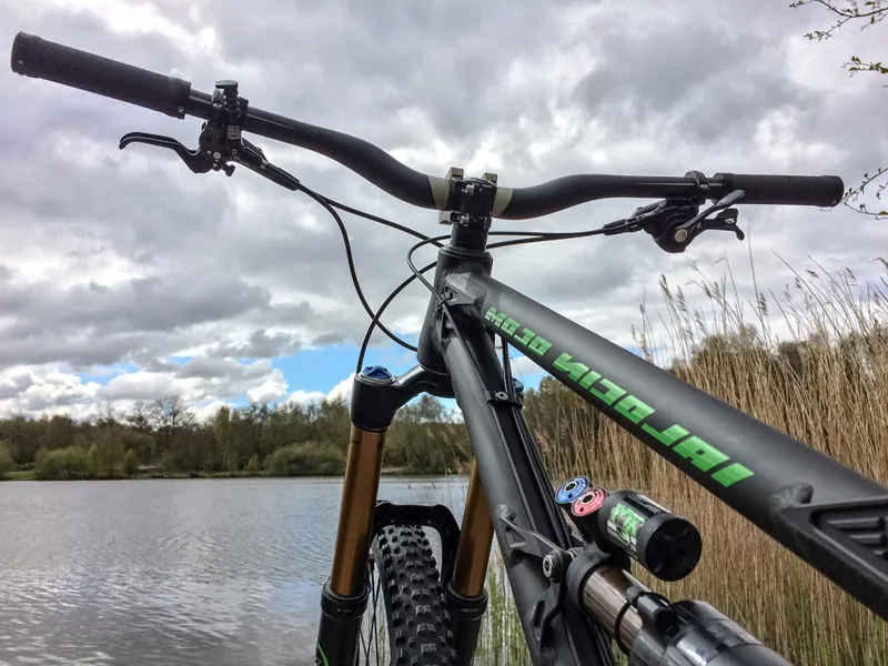 Mojo Nicolai Geometron Custom Build 2016 Black/Green-1