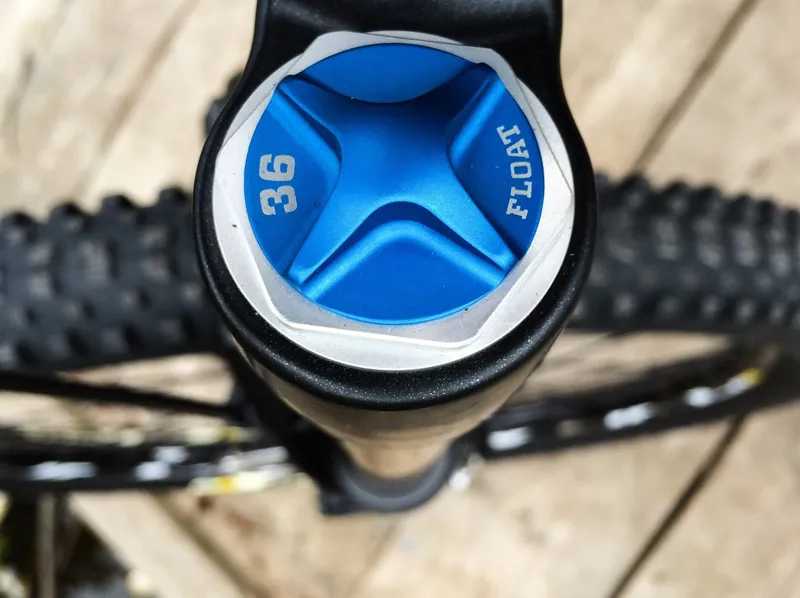 Mojo Nicolai Geometron Custom Build 2016 Black/Green-4