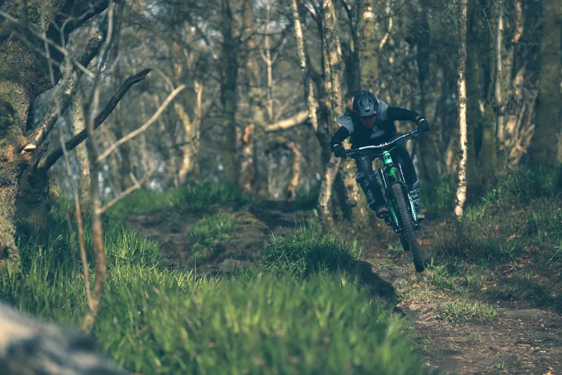 Juliana Strega C XE 27.5 Womens Mountain Bike 2018 Wicked-5