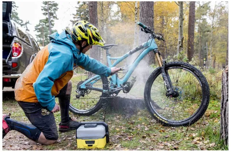 Karcher OC3 Mobile Outdoor Washer-3