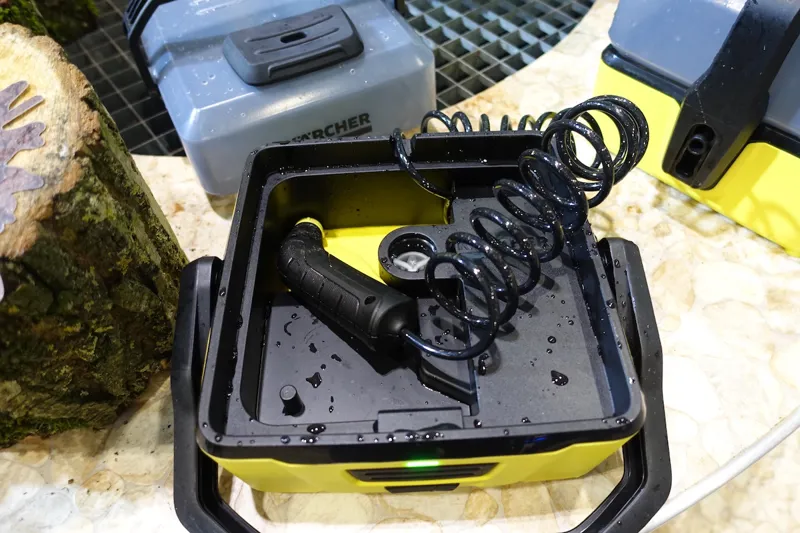 Karcher OC3 Mobile Outdoor Washer-5