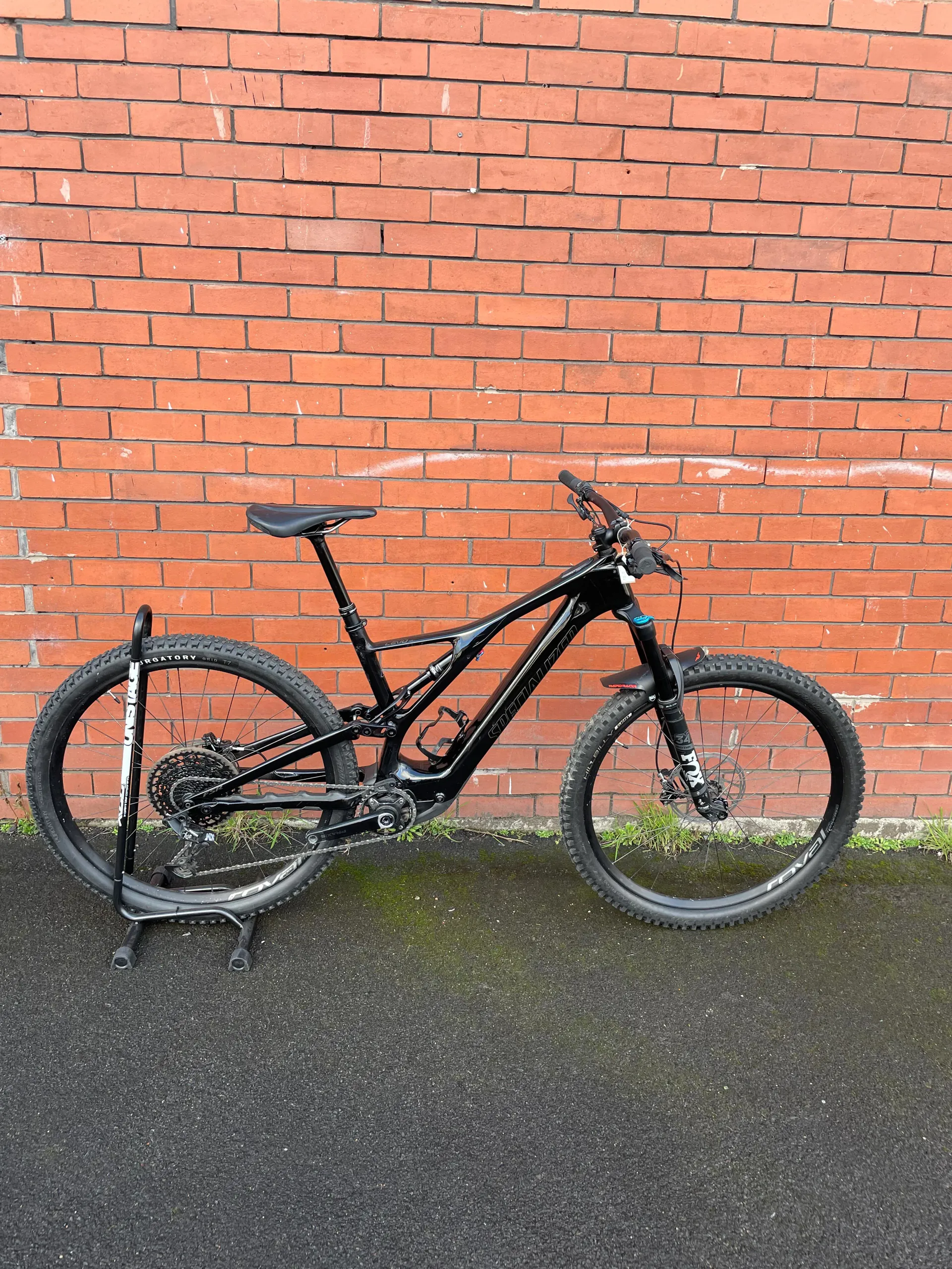 Tarmac Specialized Turbo Levo EX DEMO Specialized Levo SL Comp