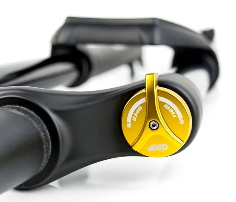 Marzocchi Bomber Z1 Coil GRIP Tapered Fork 27.5in 15QRx110 Boost Black-2