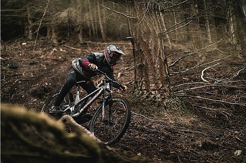 Maxxis Shorty 27.5x2.40WT Folding Tyre MG DD/TR Black-2