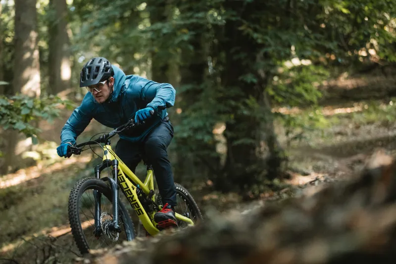 Madison Flux Super Light Waterproof Softshell Jacket Black-7