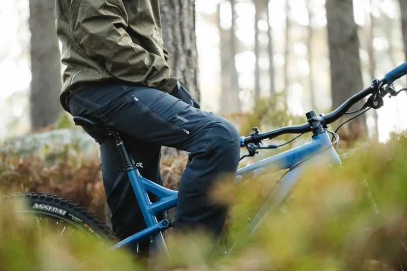 Madison Zenith 4-Season DWR MTB Trouser Black-2