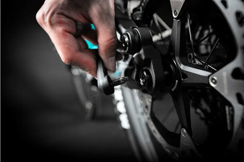 Merida eOne Sixty 10k Electric Bike 2020 Gloss Candy Teal/Matt Black-6