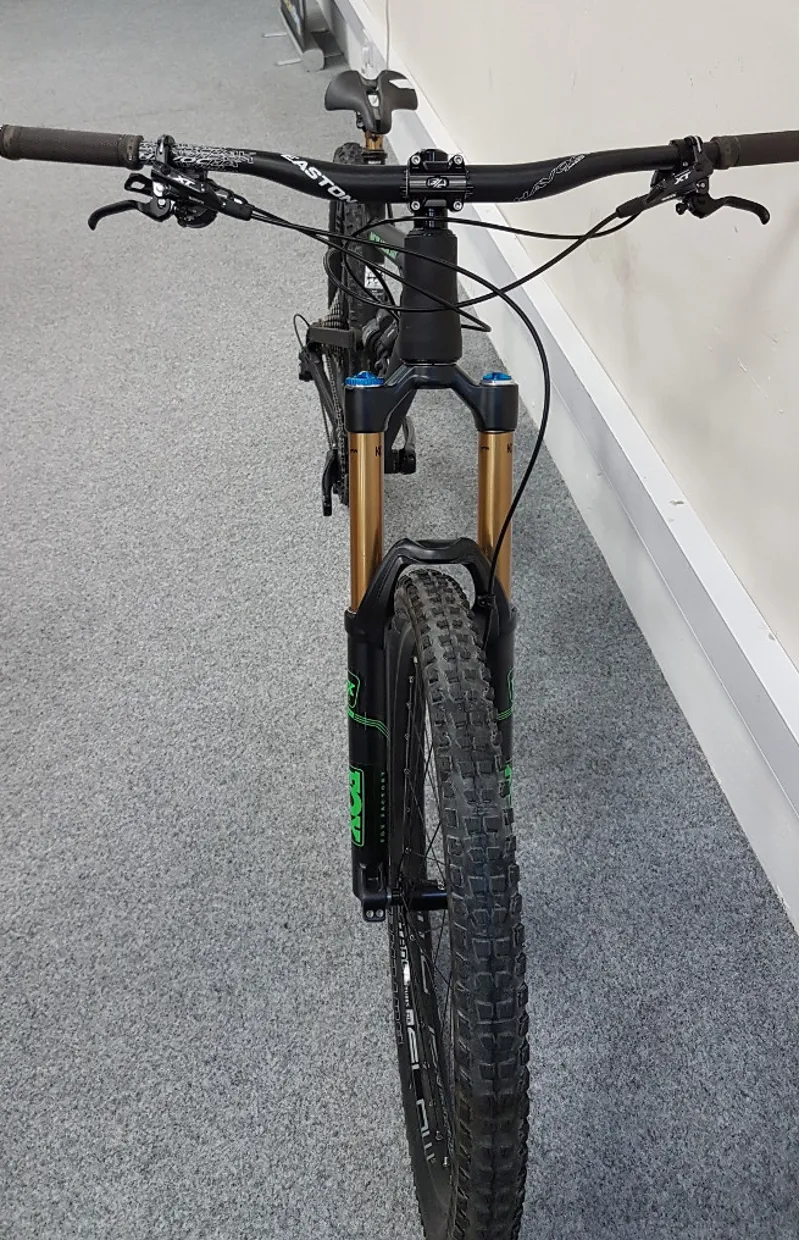 Mojo Nicolai Geometron XT Custom Build Longer Black/Green-2