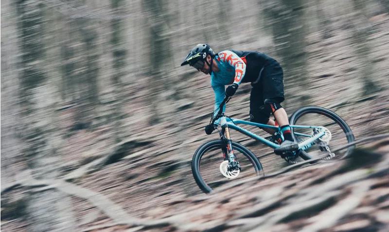 Mondraker Foxy Carbon XR 29er Mountain Bike 2019 Blue/Red-7