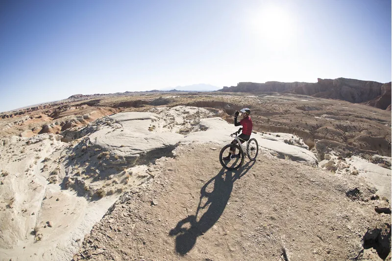 Santa Cruz Highball C R 29er Mountain Bike 2021 Ember-3