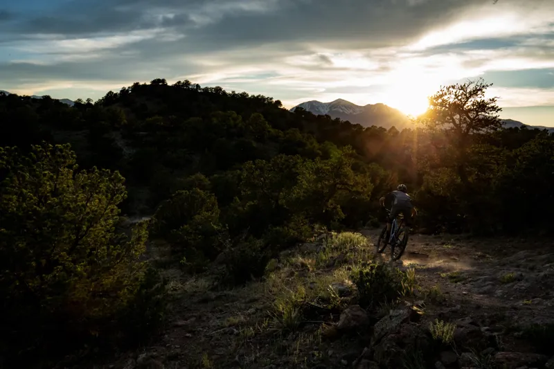 Santa Cruz Hightower CC X01 Reserve 29er Mountain Bike 2021 Ember-2