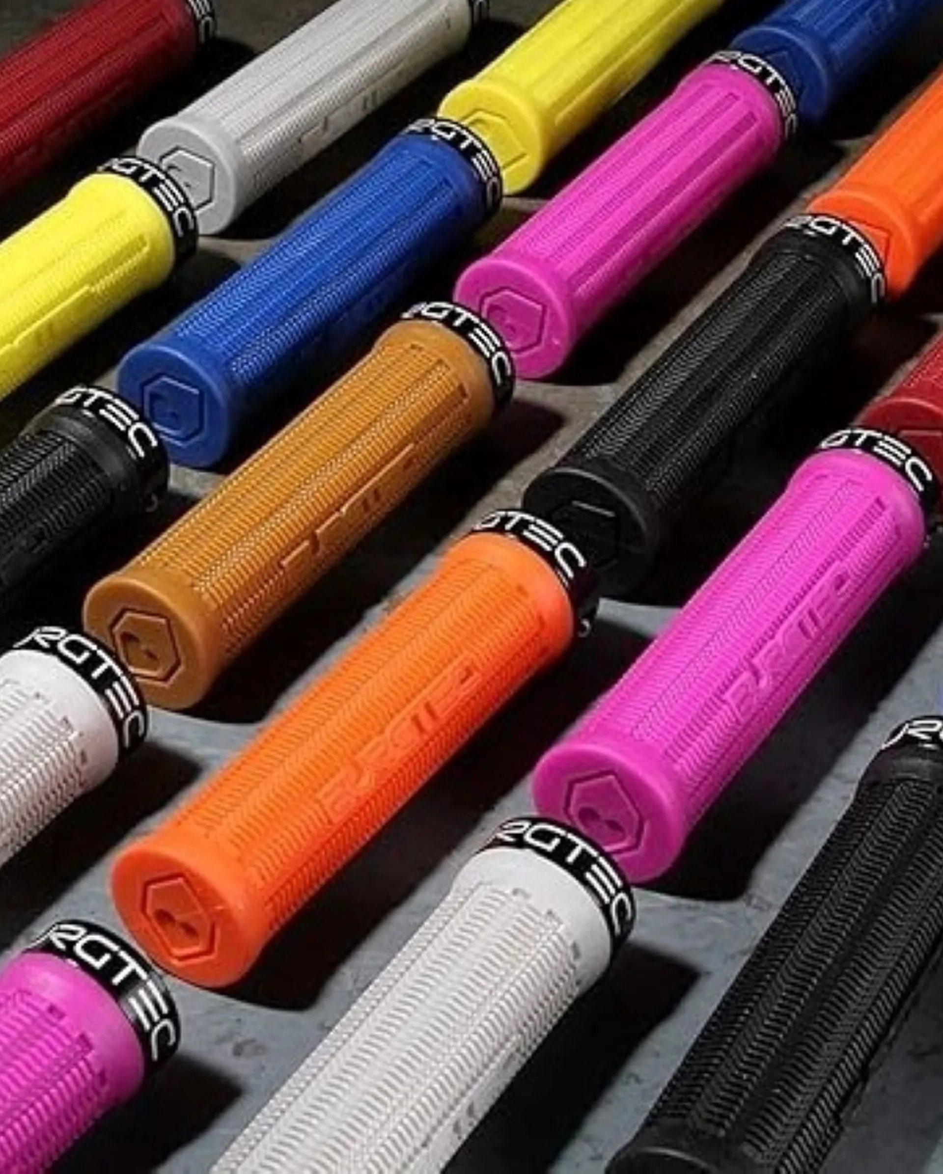 Burgtec Bartender Pro Greg Minnaar Lock On Grips 