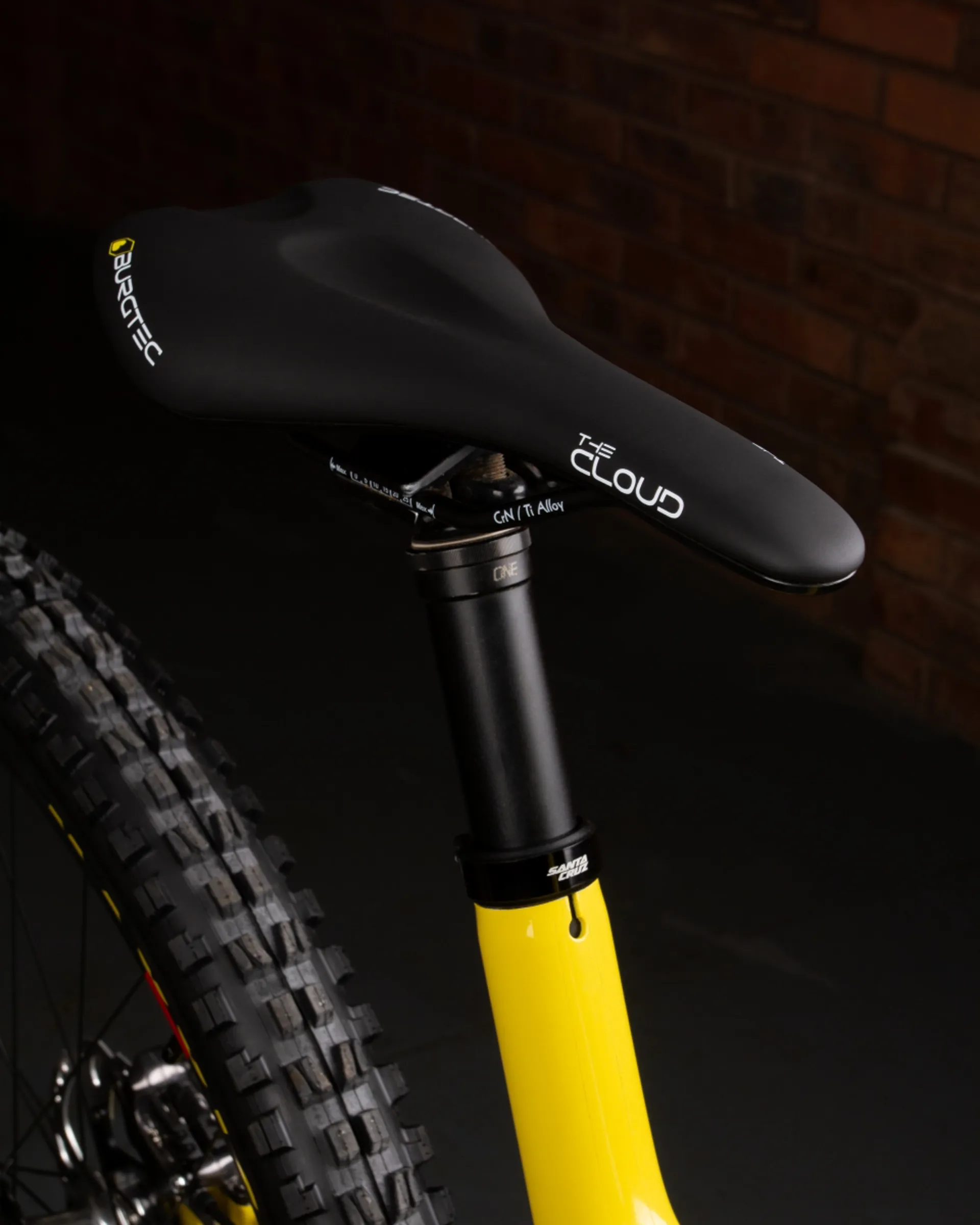 /images/myimages/burgtec-the-cloud-mk2-saddle-black-3.jpg?width=1920