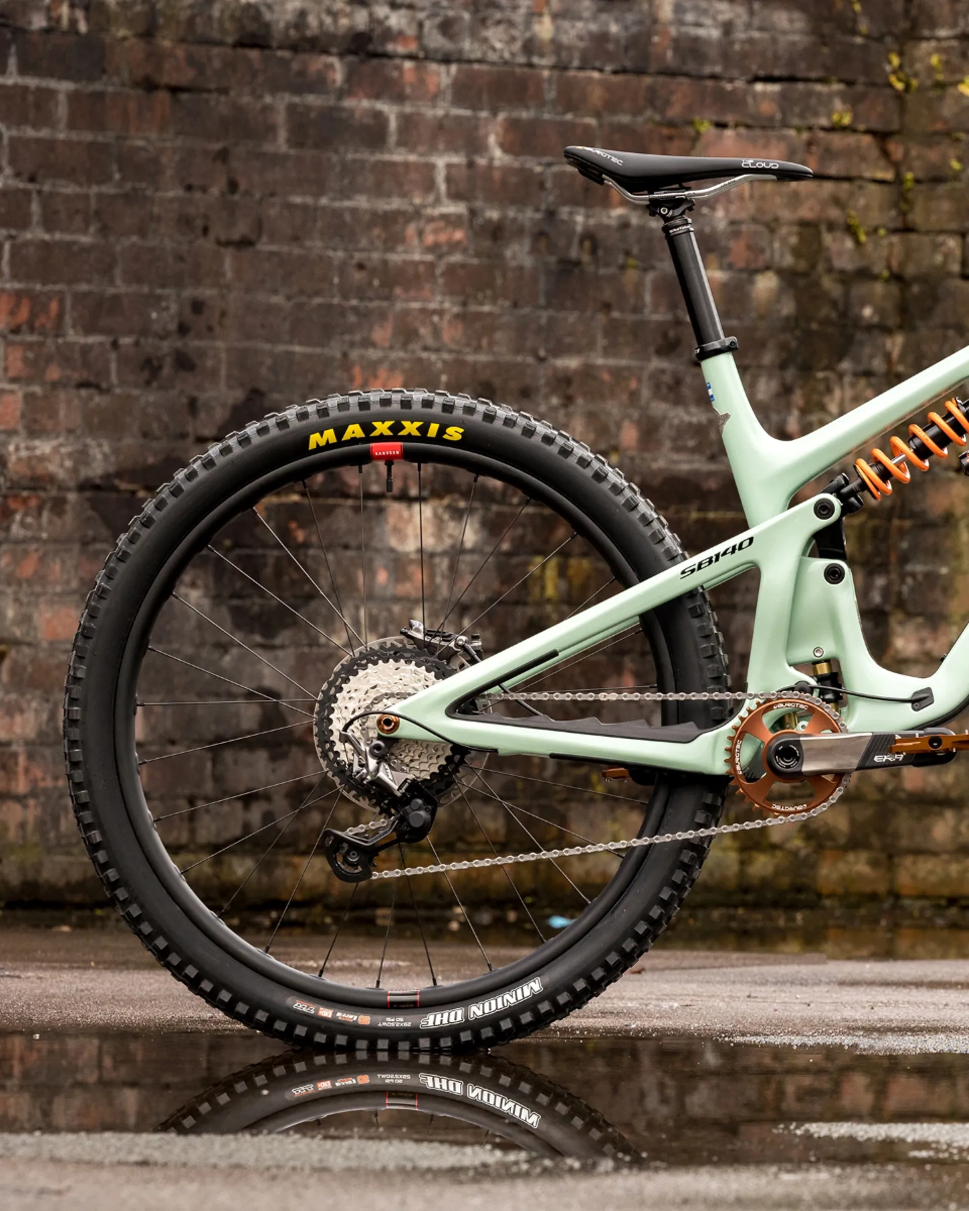 /images/myimages/burgtec-the-cloud-mk2-saddle-black-5.jpg?width=1920