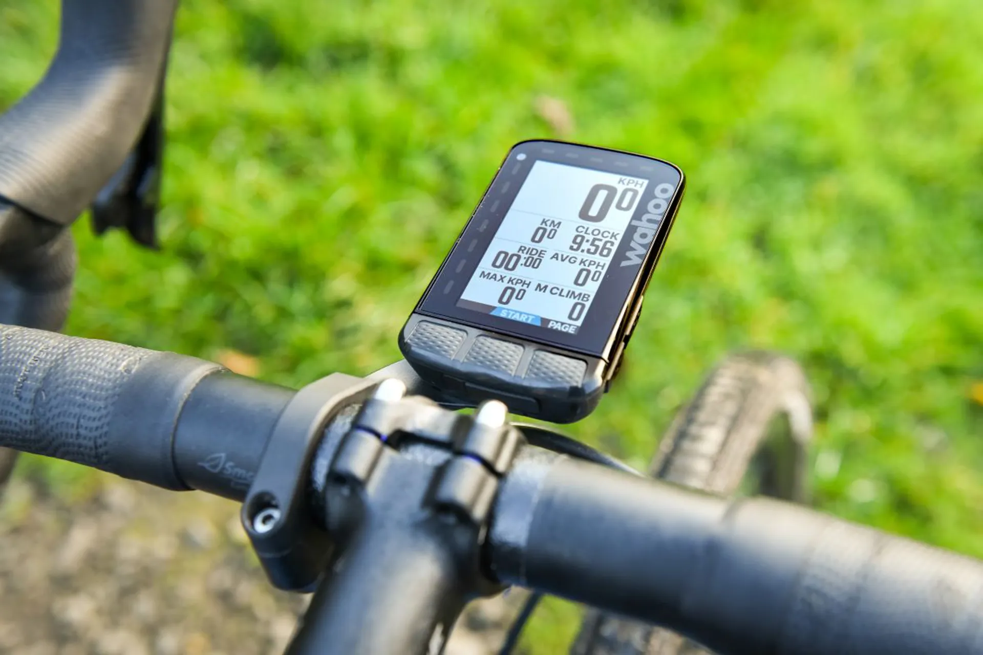 /images/myimages/leisure-lakes-bikes-wahoo-elemnt-roam-v2-gps-computer-1.jpg?width=1920