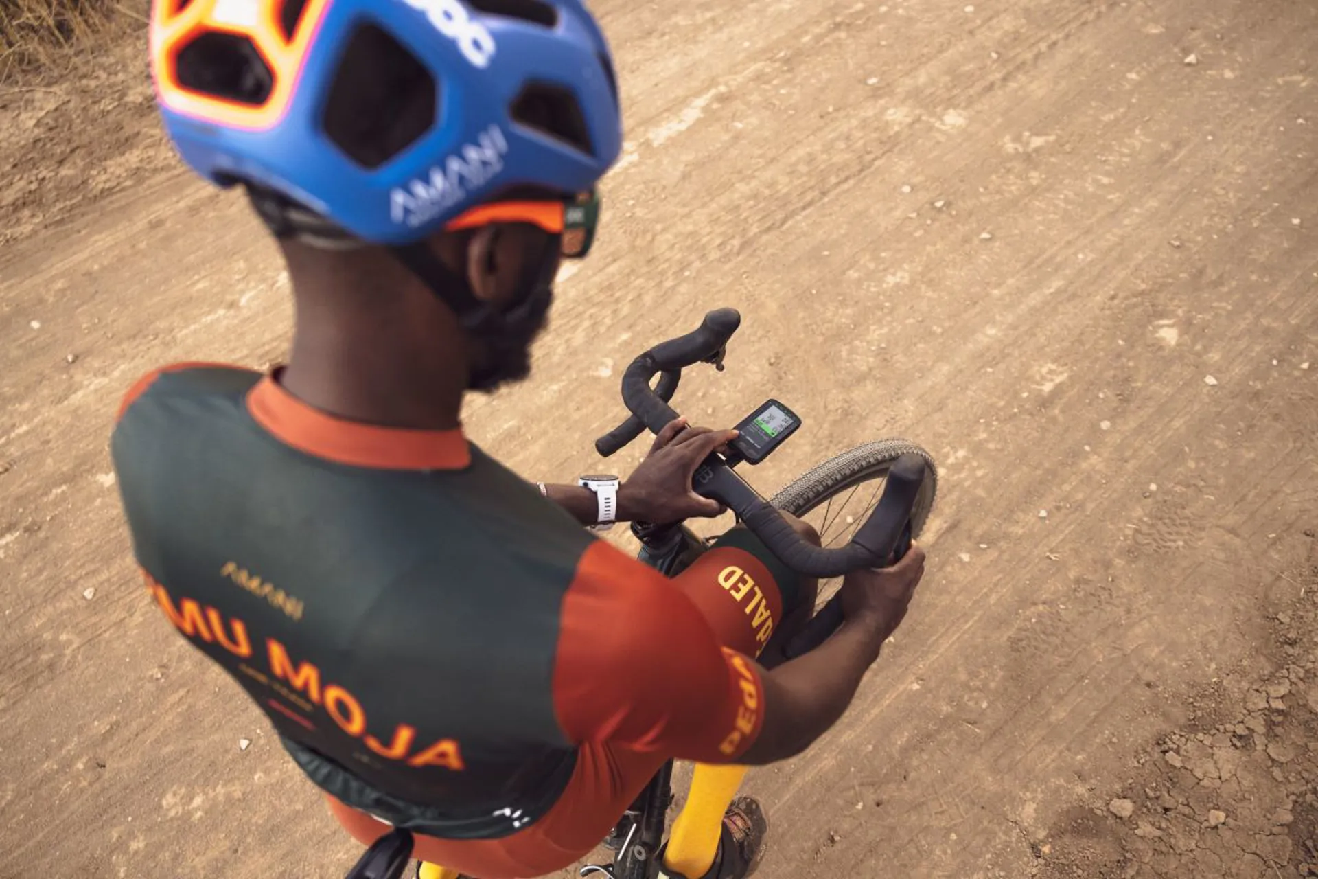 /images/myimages/leisure-lakes-bikes-wahoo-elemnt-roam-v2-gps-computer-2.jpg?width=1920