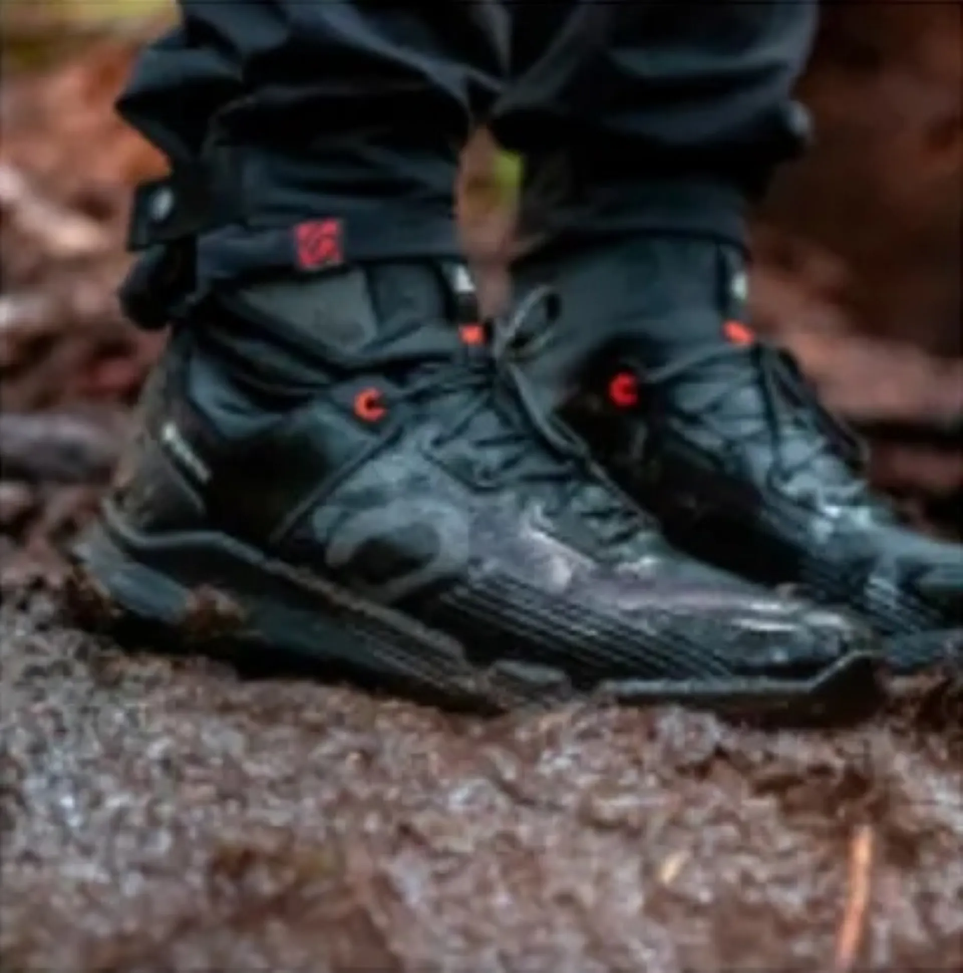 /images/myimages/leisurelakesbikes-five-ten-trailcross-gore-tex-mtb-shoes-0.jpg?width=1920