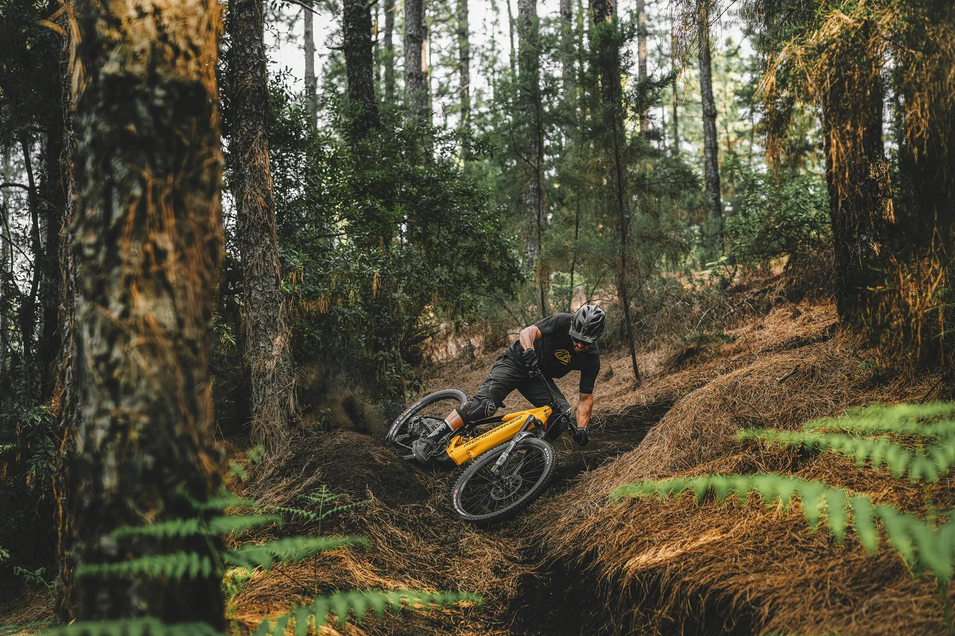 /images/myimages/mondraker-level-xr-electric-bike-202611.jpg?width=1920