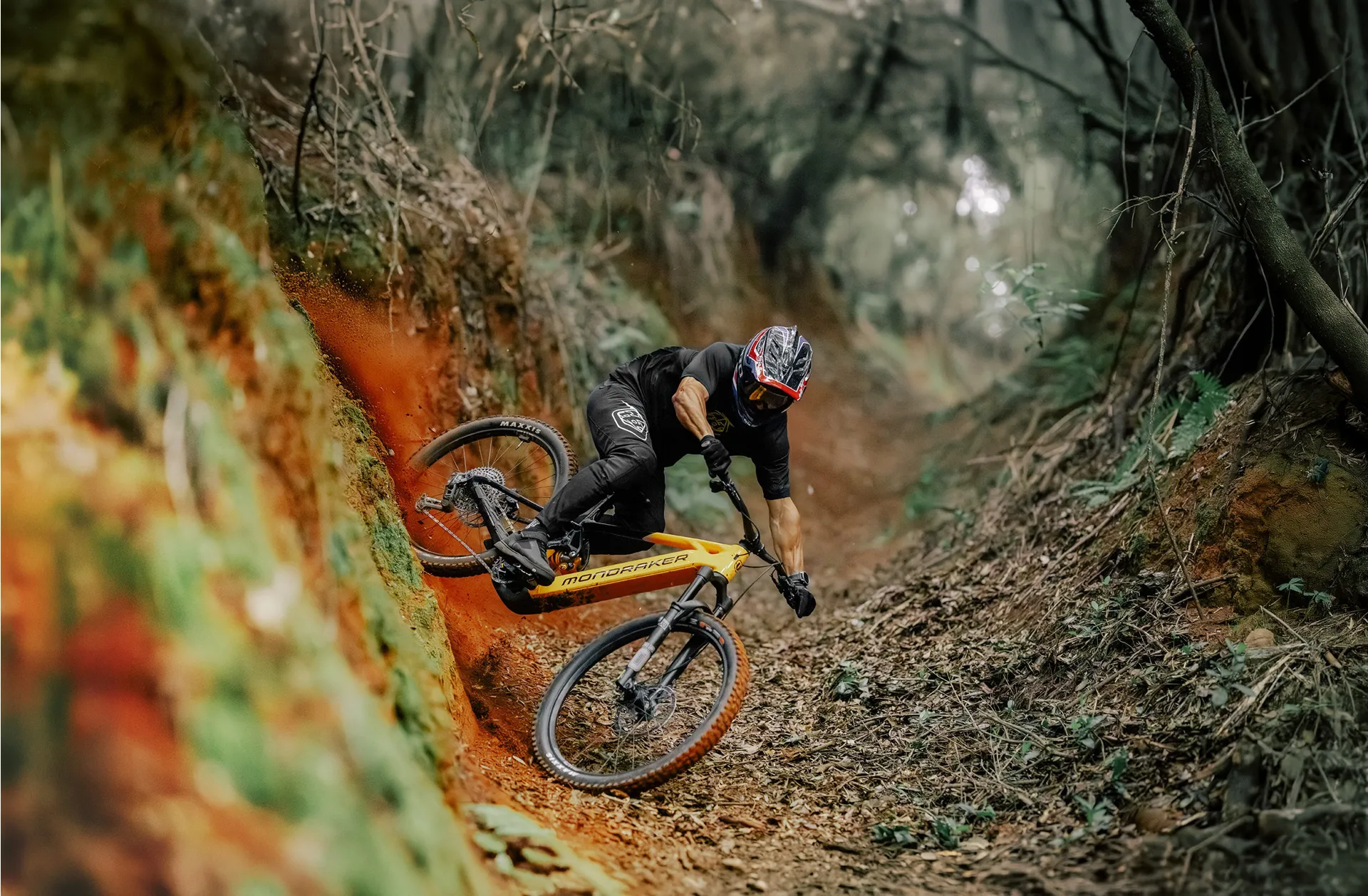 /images/myimages/mondraker-level-xr-electric-bike-20269.jpg?width=1920