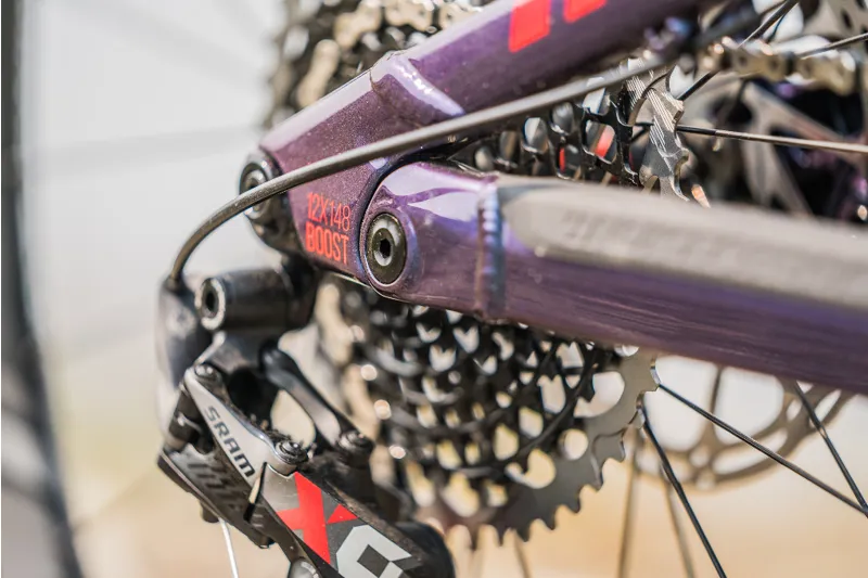 Nukeproof Mega 275 RS Carbon Mountain Bike 2019 Blueberry/Red-6