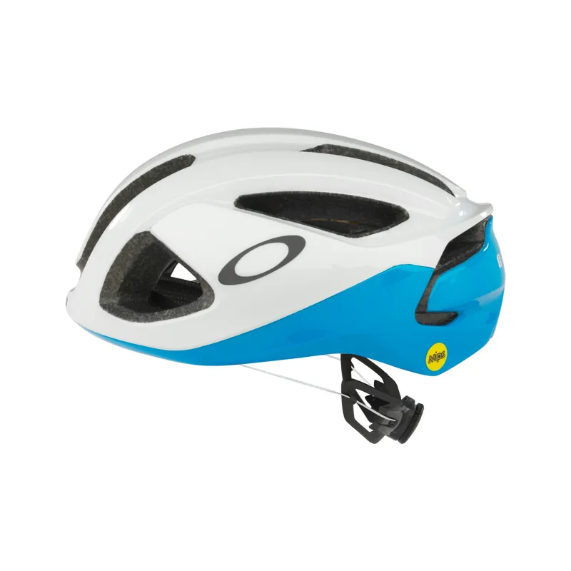 oakley bike helmet