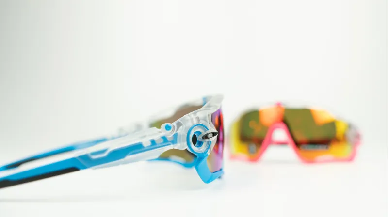 Oakley Jawbreaker Sunglasses Crystal Pop Fire Iridium-8