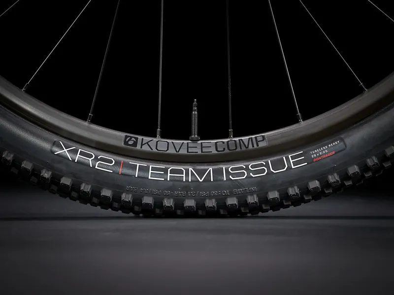 Trek Procaliber 9.6 29er Hardtail Mountain Bike 2021 Carbon/Black-10