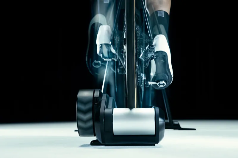 Wahoo KICKR ROLLR/POWRLINK Zero Single Sided Power Pedal Bundle-11