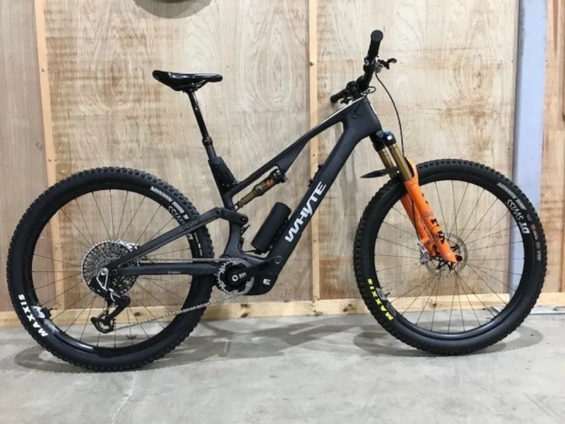 EX DEMO Whyte E-Lyte 140 Works Large Electric Bike 2024 Matt UD Carbon/Gloss Black