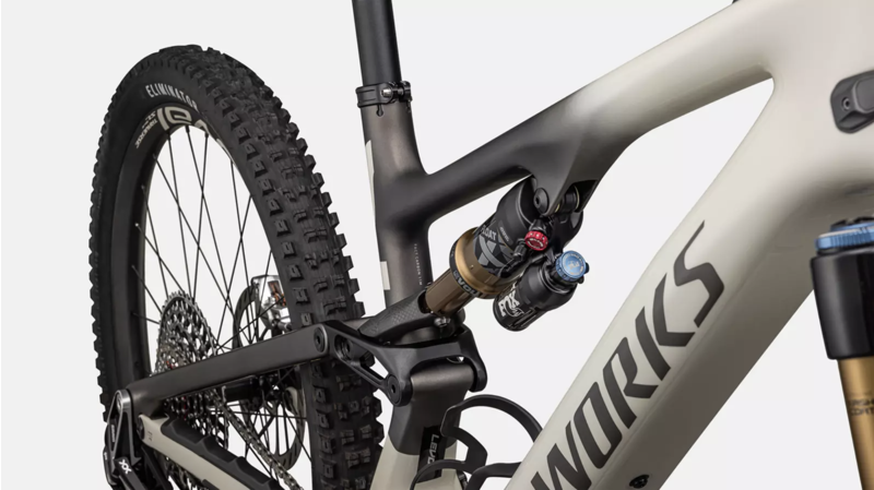 Specialized Levo SL S-Works Carbon Electric Bike 2023 Gloss White/Gunmetal/Silver Dust-4